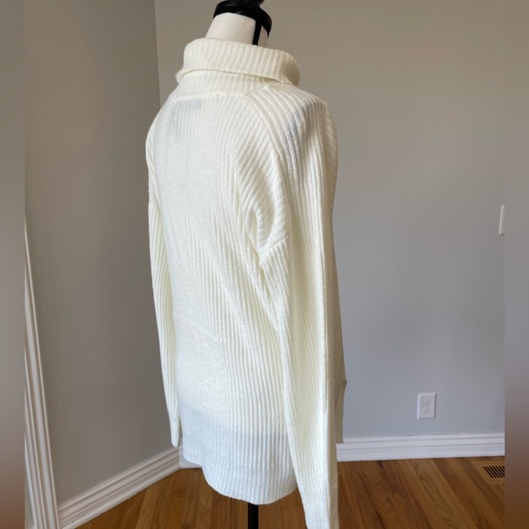 Olivaceous New size Large turtle neck soft sweater cream cozy ribbed knit sliit - Picture 4 of 12